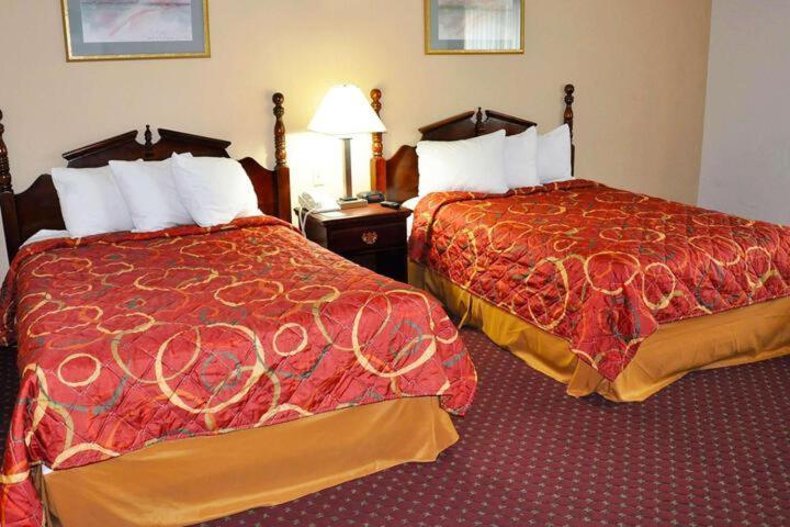 Avalon Inn Sandusky Esterno foto
